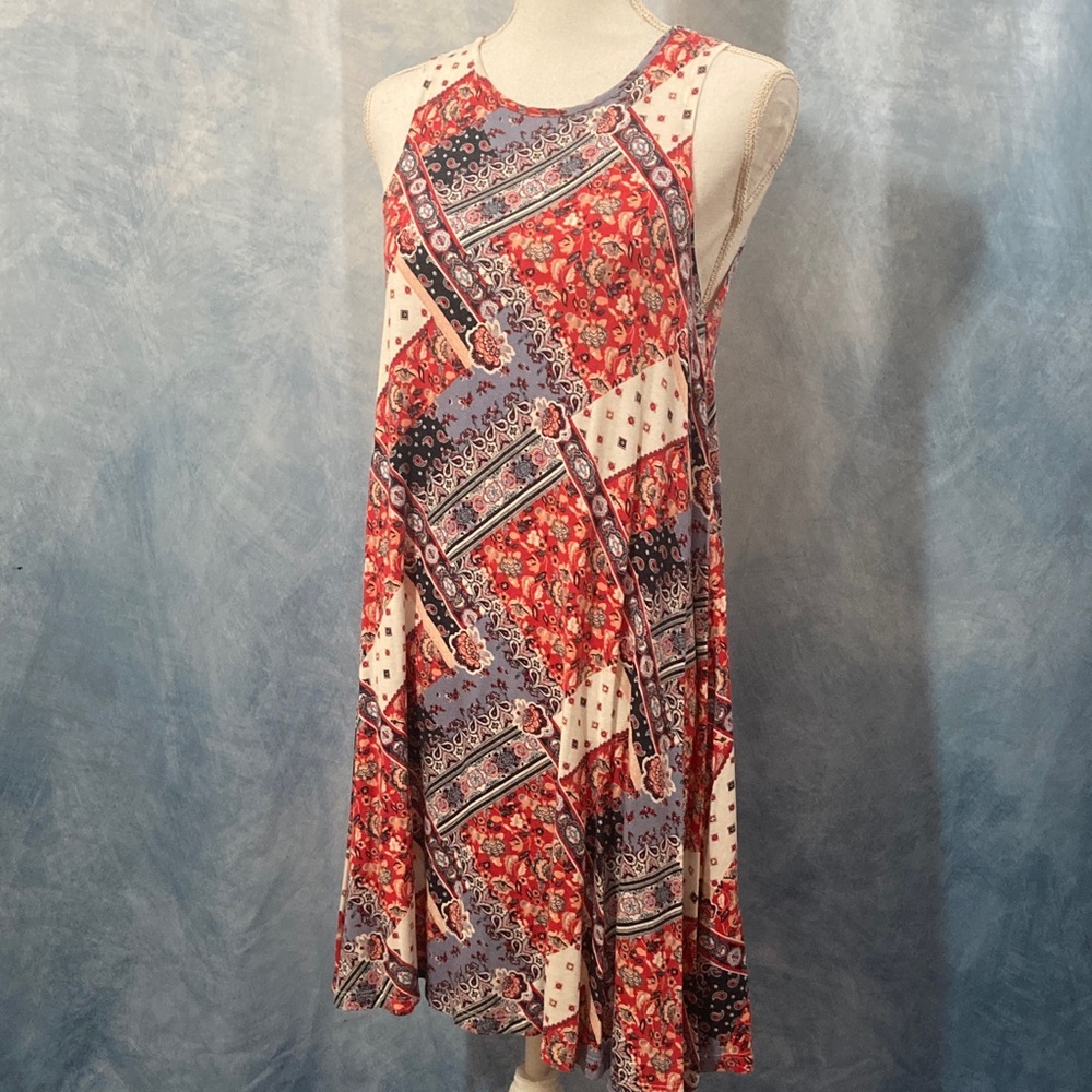 🍀2for$25🍀Red & Blue Floral Patchwork Dress W/ Back Cutout Trapeze Style Bohemian